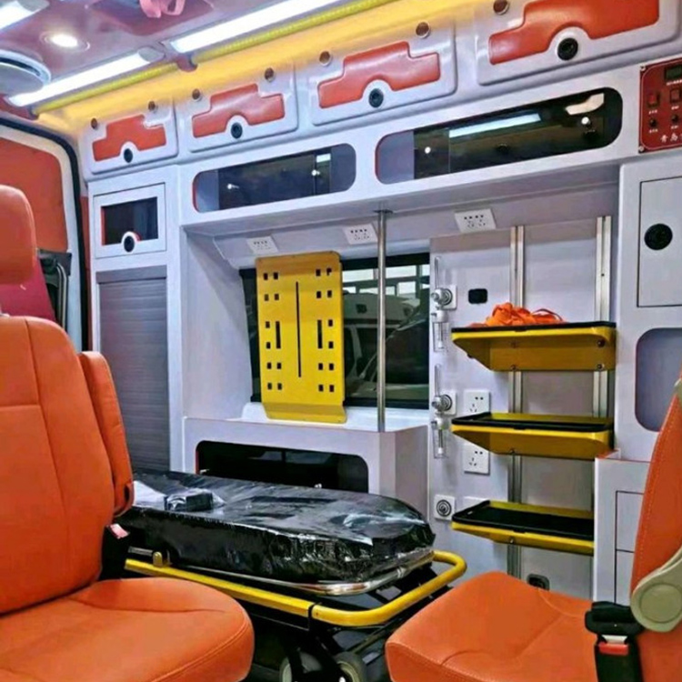 城子河长途救护车护送病人租赁价格